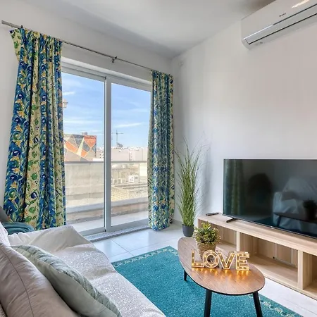 2br Sunny & Bright شقة *