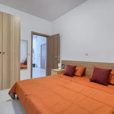 2br Sunny & Bright شقة Gzira